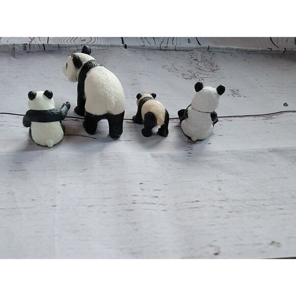 lot of 4 panda bear mom and cubs figures - Picture 7 of 8